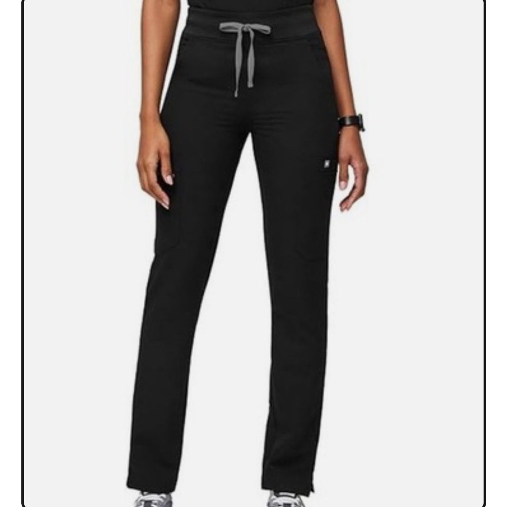 FIGS Women's Straight Leg Scrub Pants in Black with Gray Drawstring